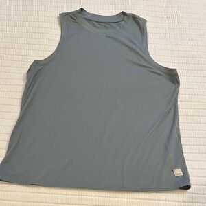 Vuori Energy Tank in blue grey color, long, size small